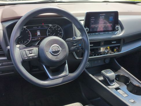 Used 2023 Nissan Rogue SV FWD image 29