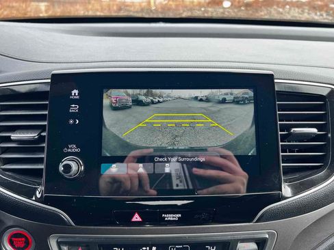 Used 2021 Honda Passport Sport image 29