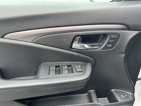 Used 2021 Honda Passport EX-L image 3