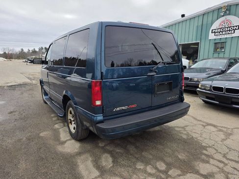 Used 2003 Chevrolet Astro LS AWD 3dr Mini Van w/ LS Preferred Equipment Group image 11