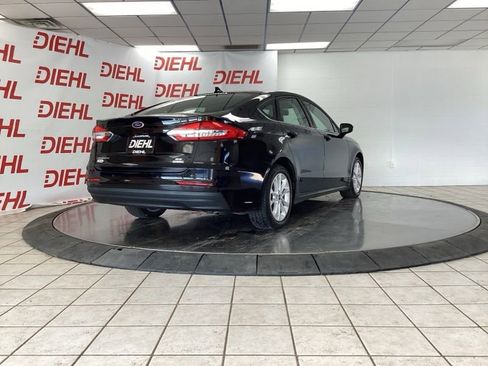 Used 2020 Ford Fusion SE FWD image 7