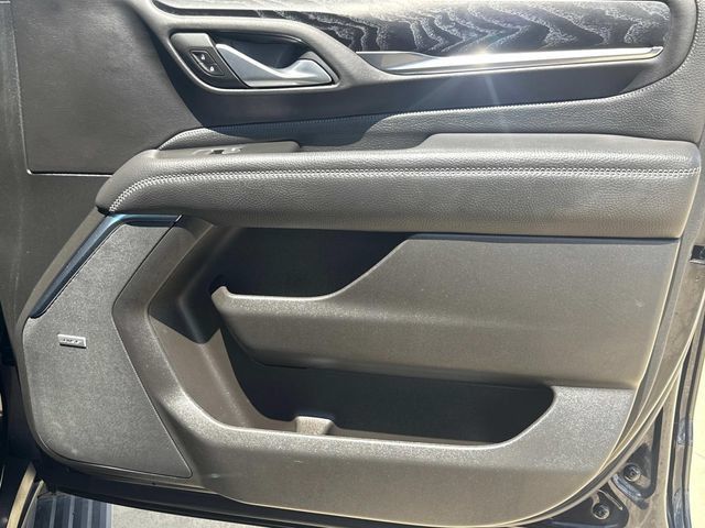 Used 2022 GMC Yukon Denali RWD image 19