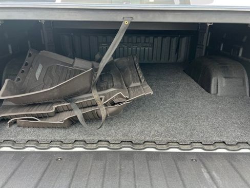 Used 2024 GMC Sierra 1500 Denali image 5