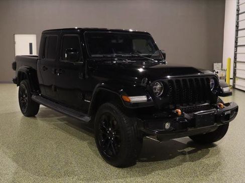 Used 2022 Jeep Gladiator Overland AWD/4WD image 1