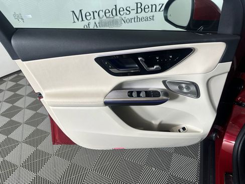 Certified 2026 Mercedes-Benz GLC 300 image 10