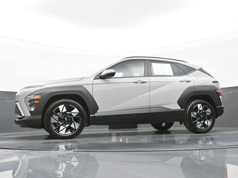 Certified 2025 Hyundai Kona SEL FWD image 43