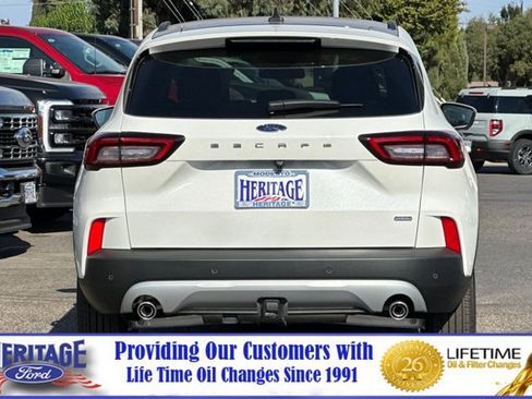 New 2024 Ford Escape SE w/ PHEV Premium Package FWD image 5