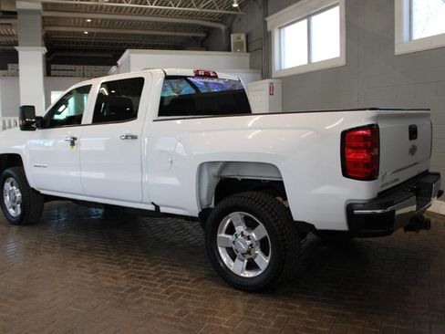 Used 2019 Chevrolet Silverado 2500 W/T w/ Snow Plow Prep Package image 5