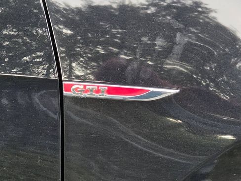 Used 2015 Volkswagen GTI Autobahn FWD image 3