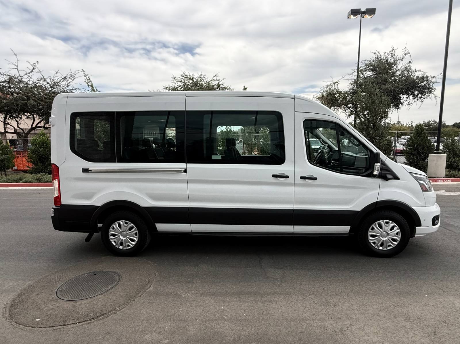 Used 2023 Ford Transit 350 XLT RWD image 6