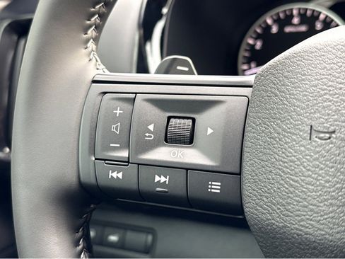 New 2026 Nissan Pathfinder SV image 14