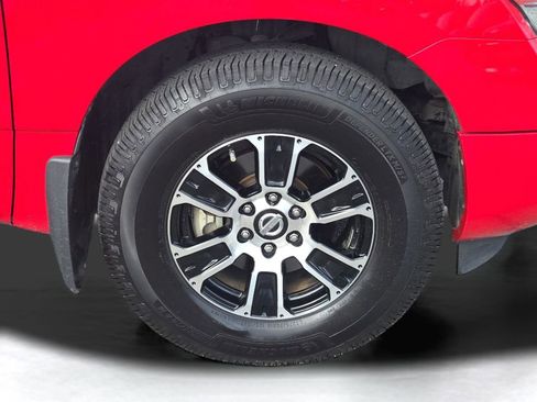 Used 2021 Nissan Titan SV w/ Accessory Utility Package image 6