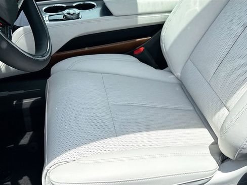 New 2026 Cadillac Vistiq Luxury image 19