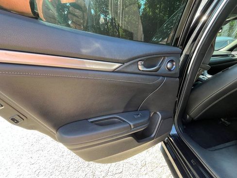 Used 2018 Honda Civic Sport Touring image 33