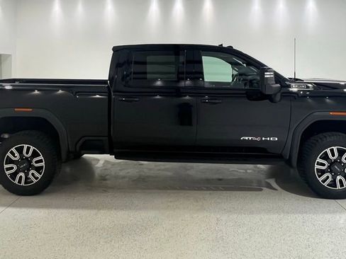 Used 2022 GMC Sierra 2500 AT4 w/ AT4 Premium Plus Package image 6