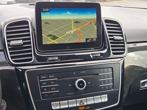 Used 2017 Mercedes-Benz GLE 350 4MATIC image 29