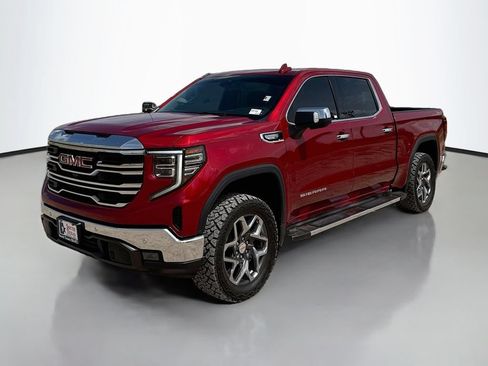 Used 2024 GMC Sierra 1500 SLT AWD/4WD image 3
