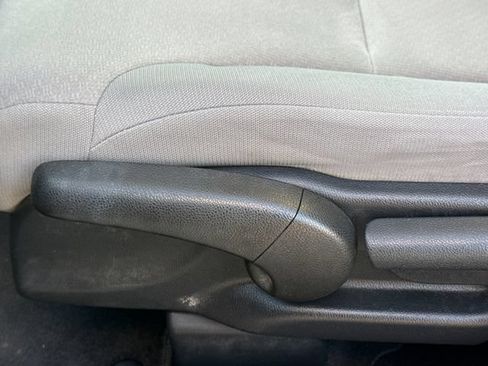Used 2015 Honda CR-V LX image 20