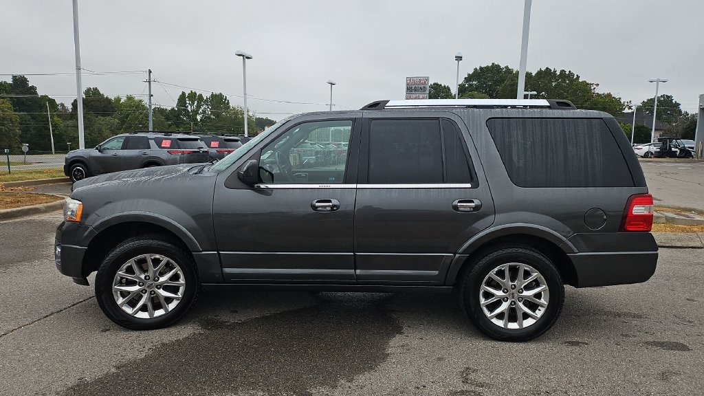 Used 2017 Ford Expedition Limited w/ Equipment Group 301A AWD/4WD image 20