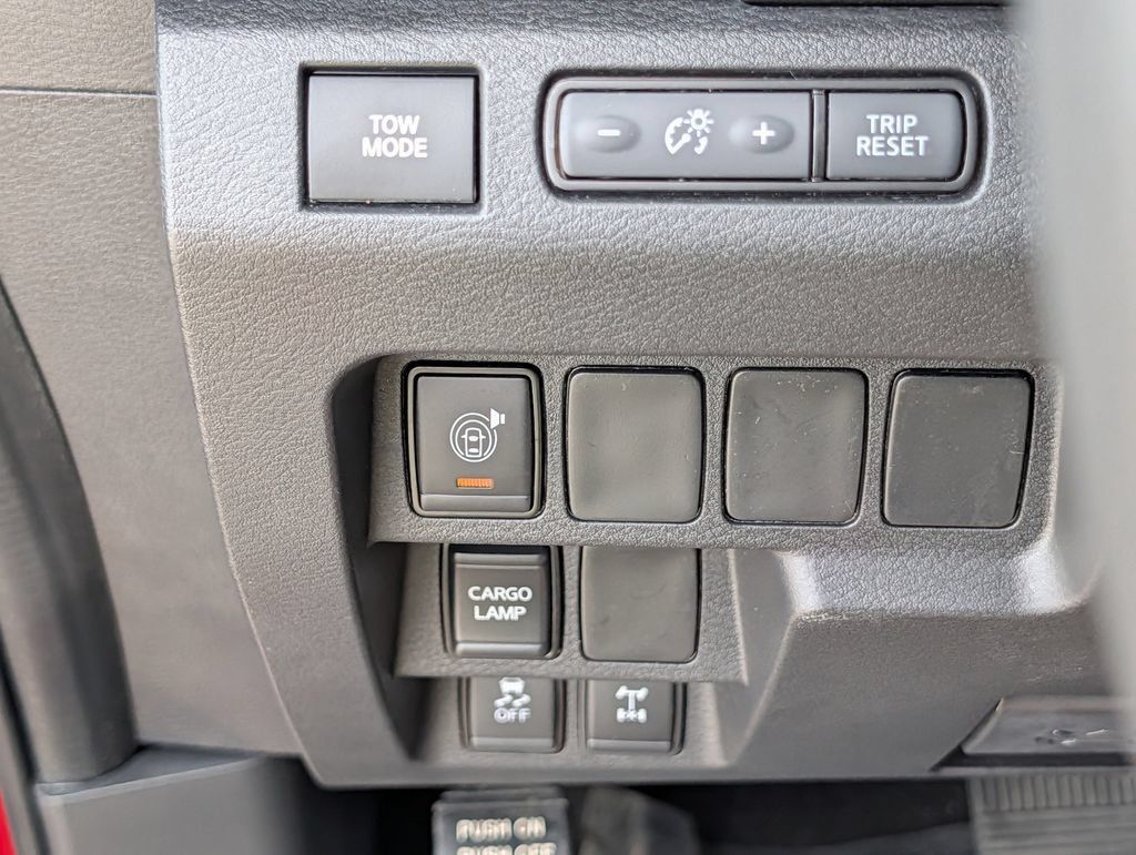 Used 2026 Nissan Frontier PRO-4X AWD/4WD image 26