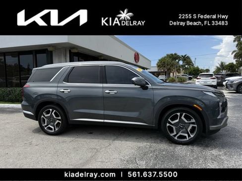 Used 2023 Hyundai Palisade Limited FWD image 1