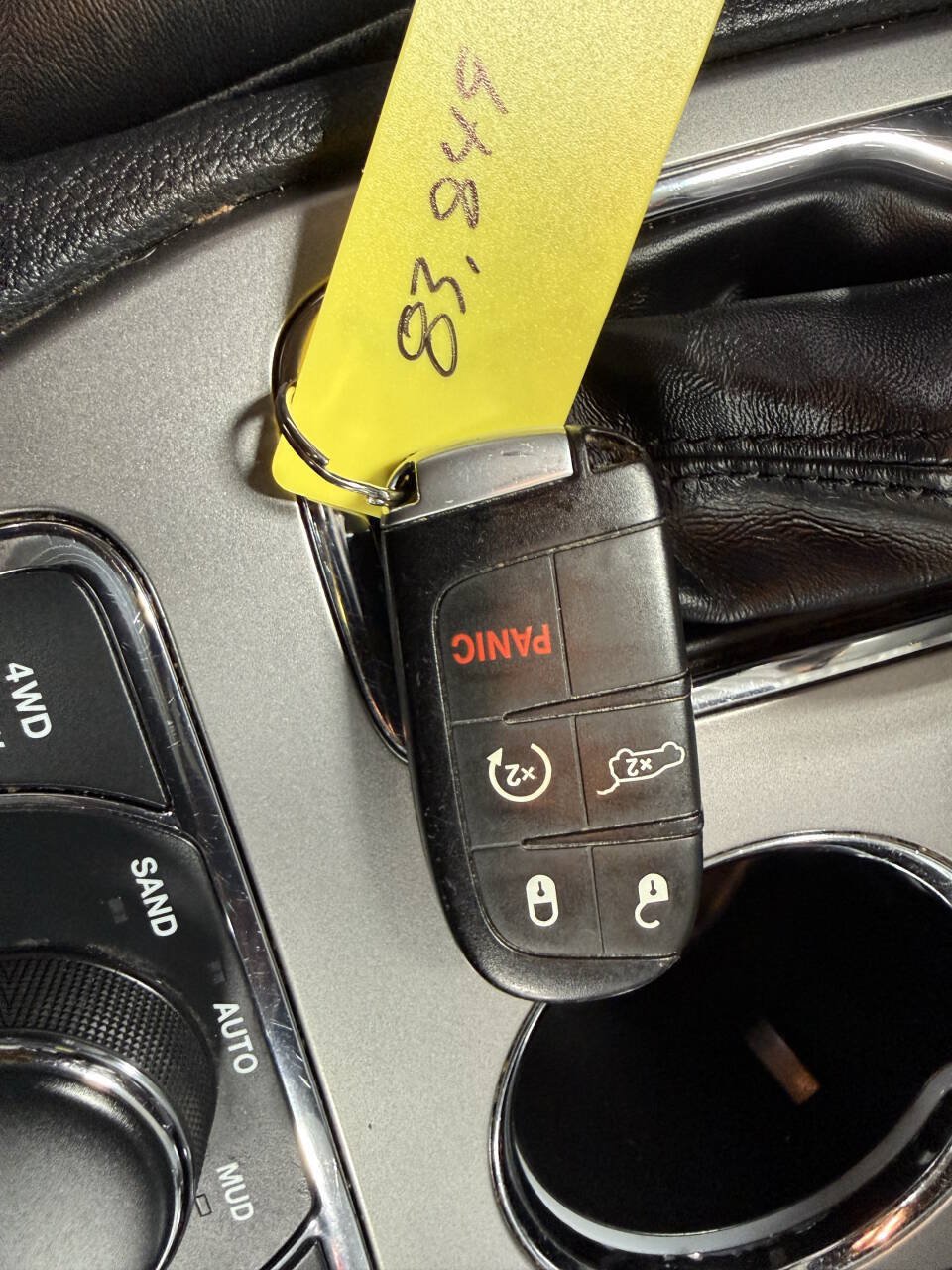 Used 2020 Jeep Grand Cherokee Limited AWD/4WD image 17