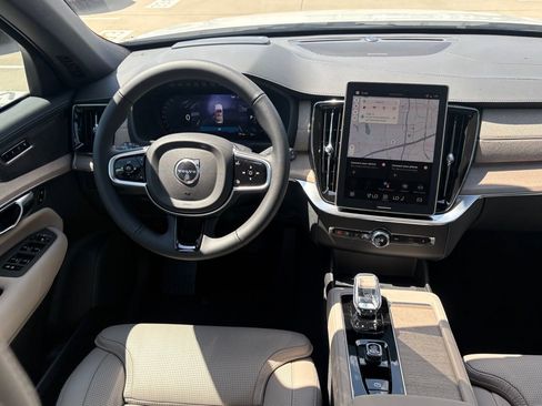 New 2026 Volvo XC90 B6 Ultra w/ Protection Package Premier image 11