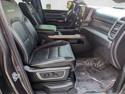 Used 2020 RAM 1500 Laramie AWD/4WD image 18
