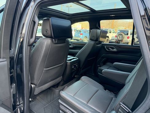 Used 2021 Chevrolet Tahoe High Country w/ Premium Package 2 image 27