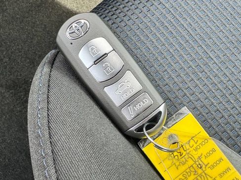 Used 2018 Toyota Yaris iA FWD image 38