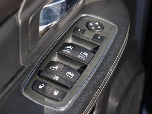 Used 2014 RAM 1500 Sport image 15