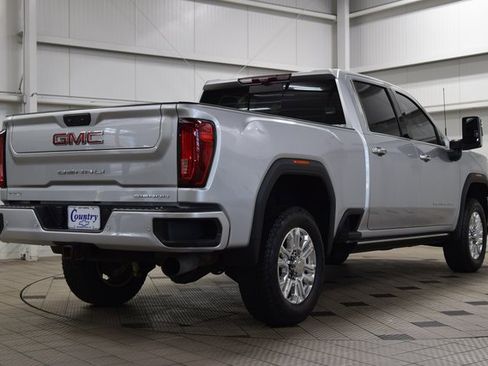 Used 2022 GMC Sierra 3500 Denali w/ Denali Ultimate Package image 8