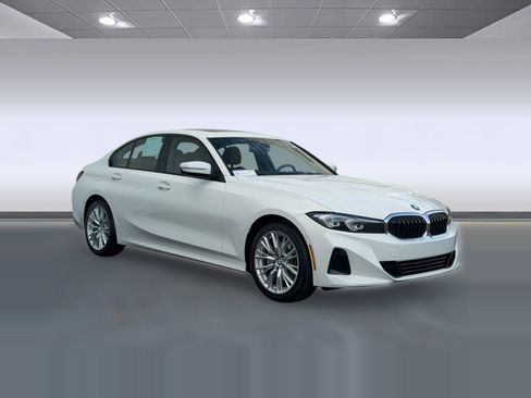 Certified 2023 BMW 330i Sedan w/ Parking Assistance Package RWD image 7