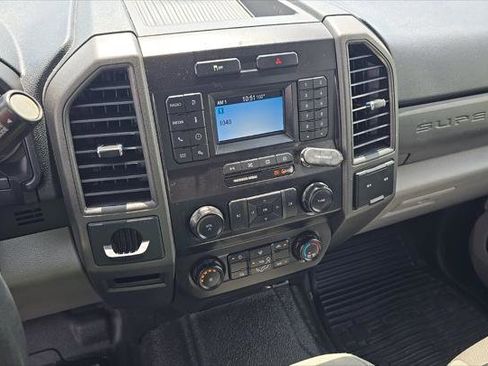 Used 2021 Ford F250 XL w/ STX Appearance Package RWD image 17