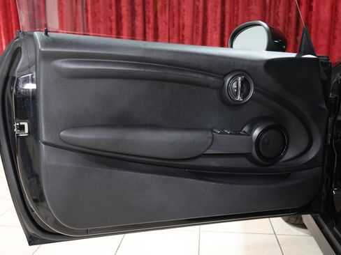 Used 2019 MINI Cooper Convertible w/ Signature Upholstery Package FWD image 12