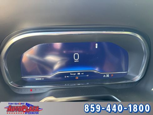 Used 2023 Chevrolet Tahoe High Country image 3