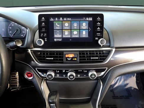 Used 2021 Honda Accord Sport image 19