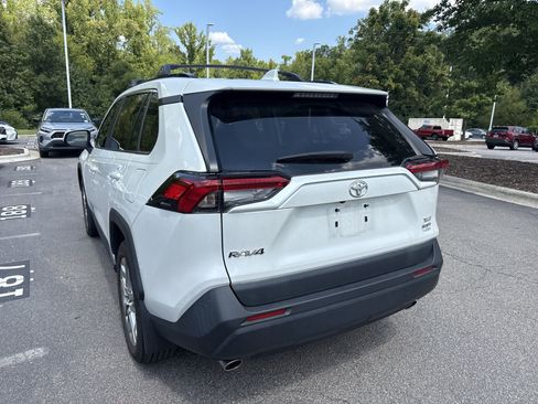 Used 2024 Toyota RAV4 XLE Premium FWD image 9