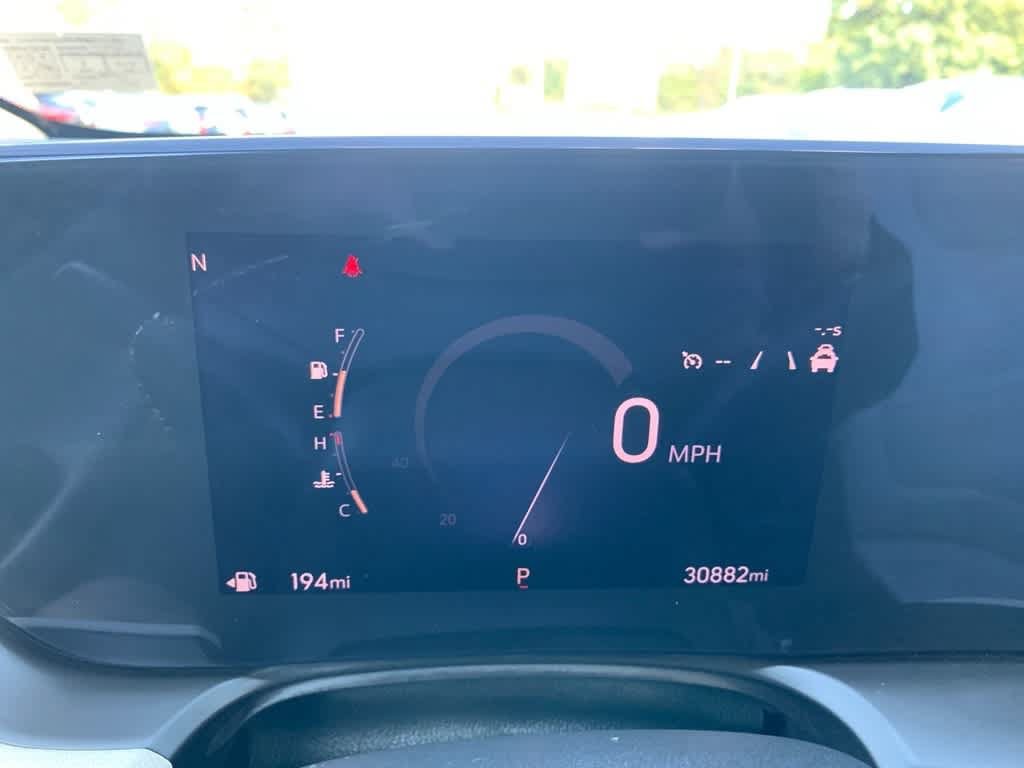 Certified 2024 Buick Encore GX Preferred w/ Comfort Package FWD image 29