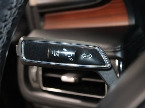 Used 2022 Lincoln Nautilus Reserve AWD/4WD image 39