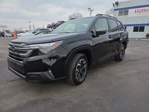 Certified 2025 Subaru Forester Premium w/ Convenience Package #1 image 3