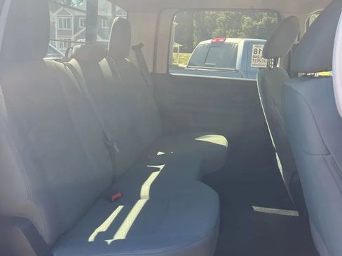 Used 2017 RAM 2500 Tradesman w/ Chrome Appearance Group image 11