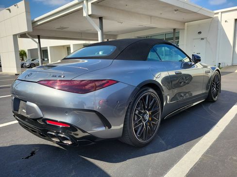 Used 2022 Mercedes-Benz SL 63 AMG 4MATIC image 3