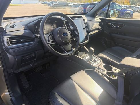 Used 2025 Subaru Forester Limited w/ Popular Package #2 image 16