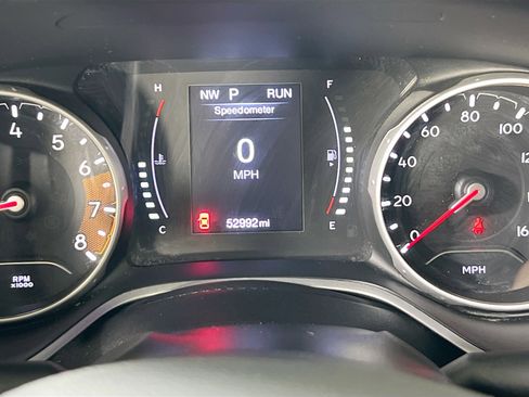 Used 2020 Jeep Compass Latitude w/ Cold Weather Group image 12