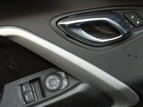 Used 2018 Chevrolet Camaro LT image 15