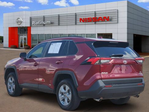 Used 2025 Toyota RAV4 LE AWD/4WD image 5