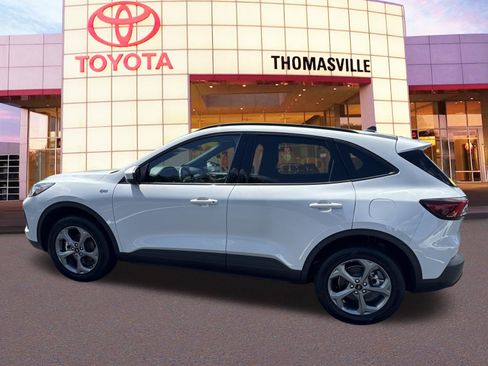 Used 2025 Ford Escape ST-Line Select AWD/4WD image 8