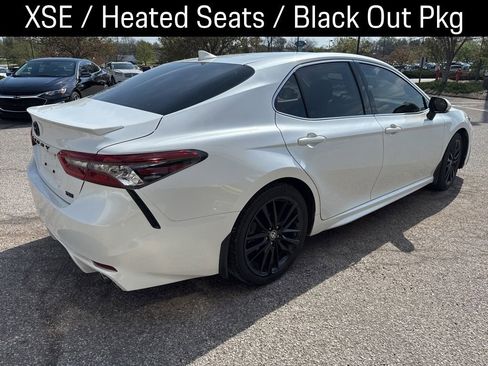 Used 2022 Toyota Camry XSE w/ Carpet Mat Package (TMS) image 7