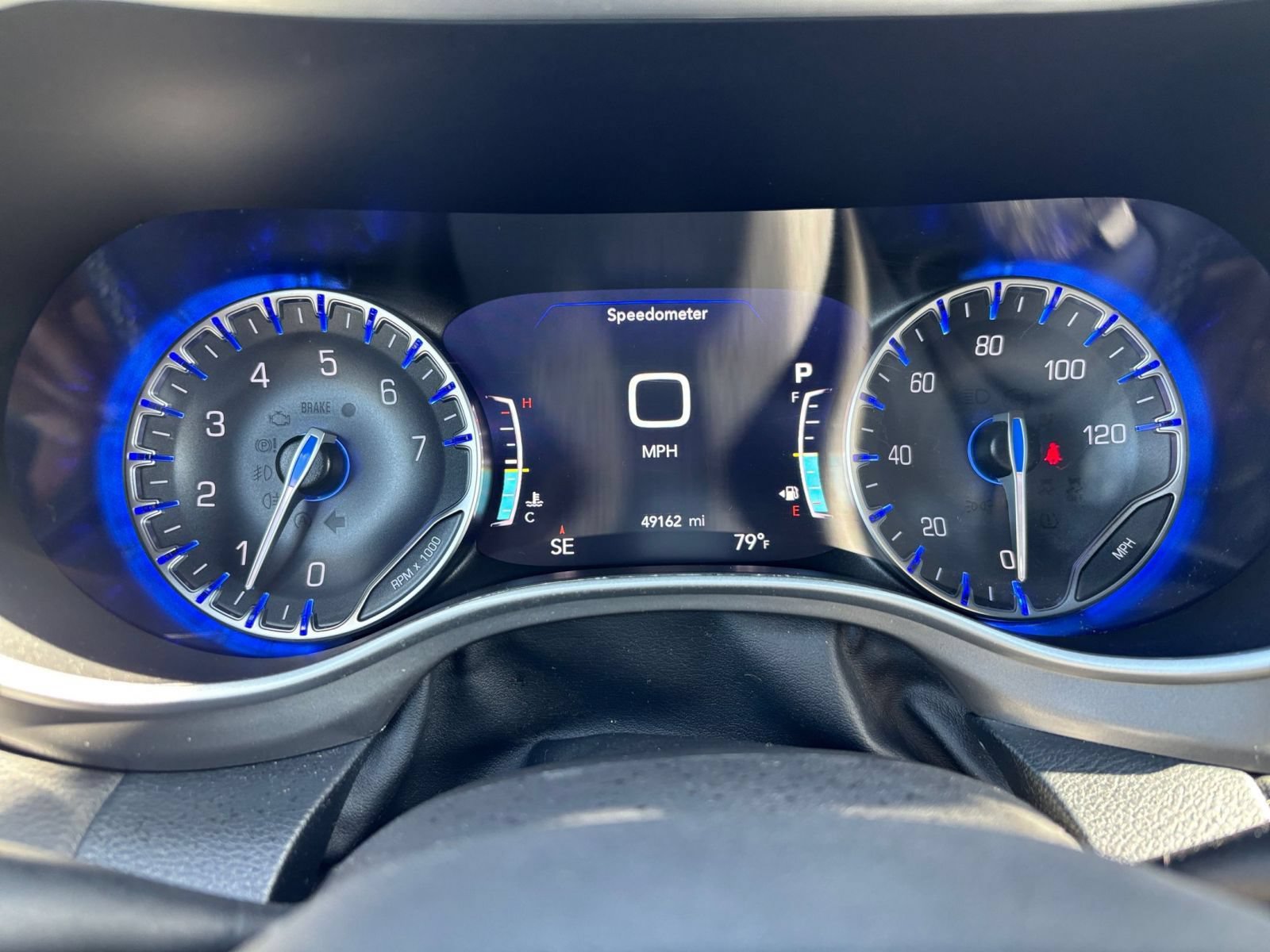 Used 2025 Chrysler Pacifica Select FWD image 42